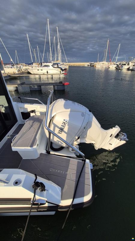 Quarken 27 Cabin