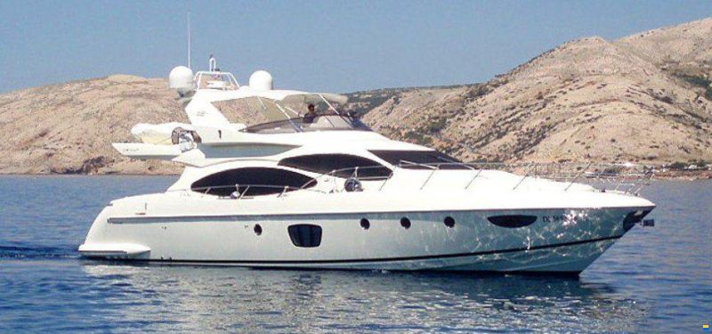 Azimut 68 EVO FLY - BJ. 2008 - 4 KAB.