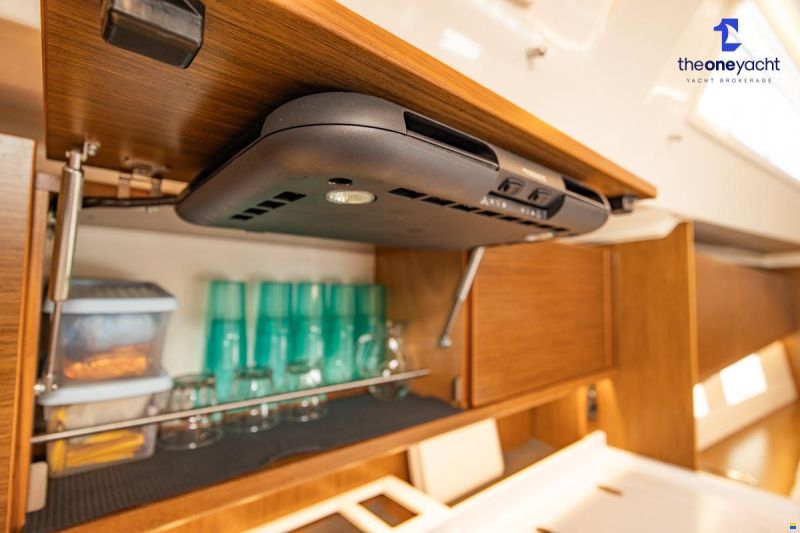Bavaria C45 Style