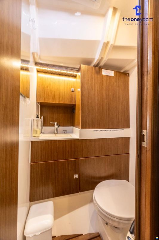 Bavaria C45 Style