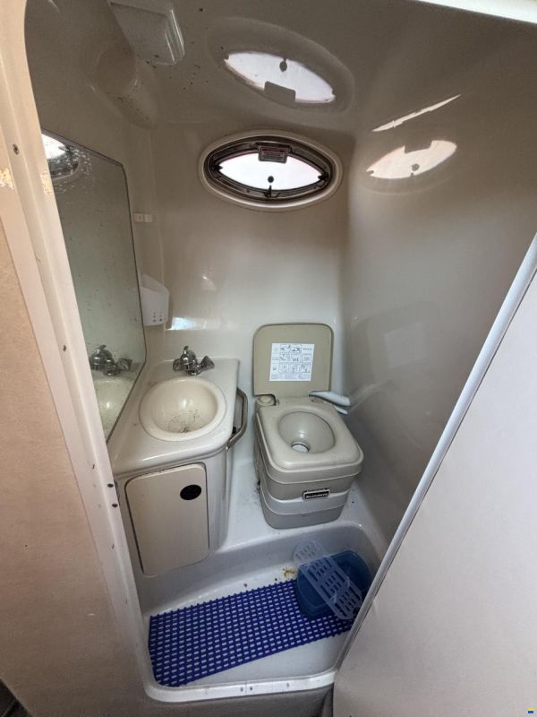 Sea Ray 240 Sundancer