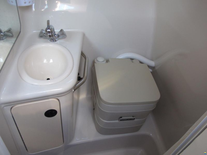 Sea Ray 240 Sundancer