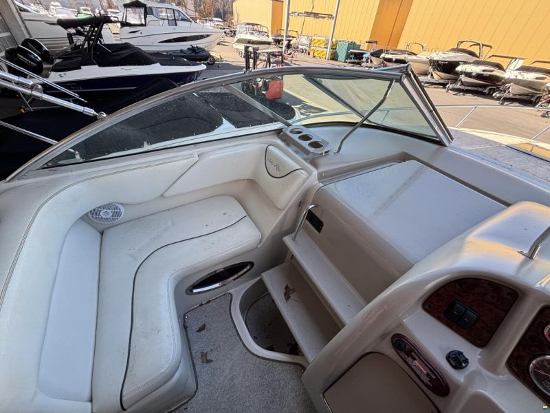 Sea Ray 240 Sundancer