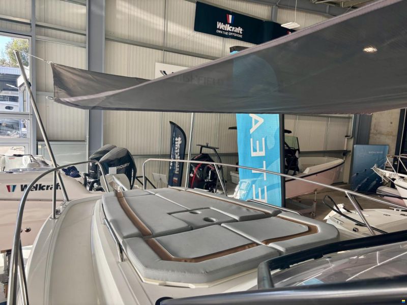 Beneteau Flyer 8 Sundeck