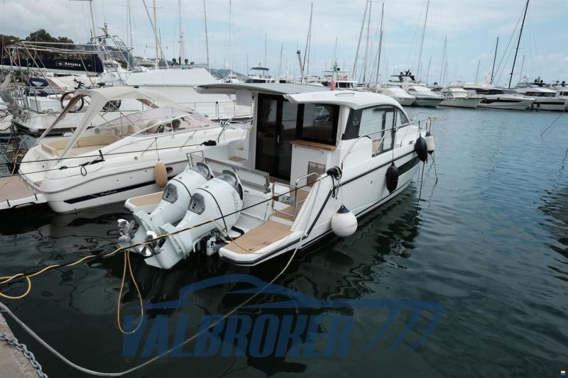 Sealine C335V