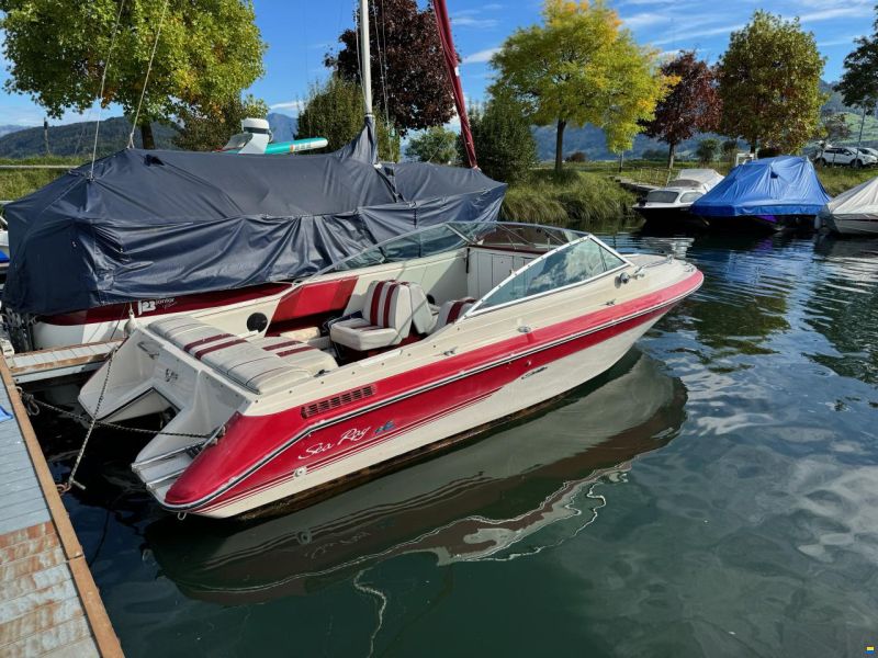 Sea Ray Seville 20 Cuddy