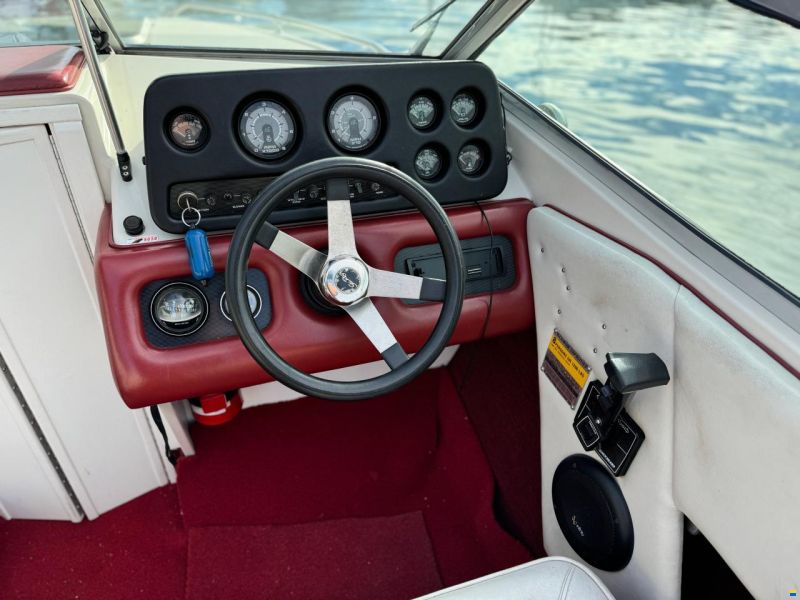 Sea Ray Seville 20 Cuddy