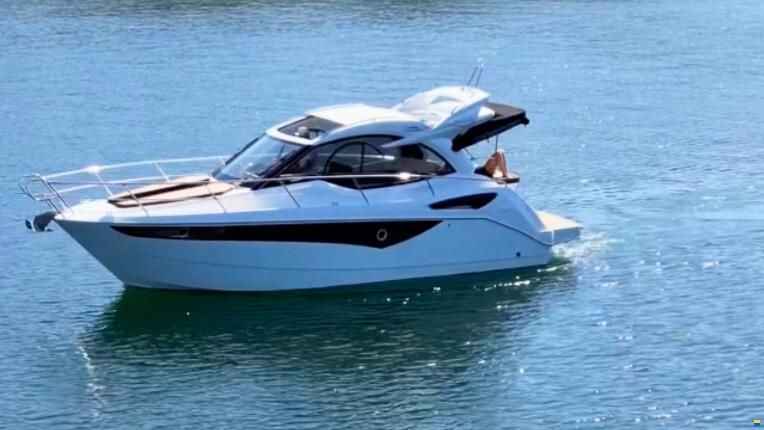 Galeon 305 HTS