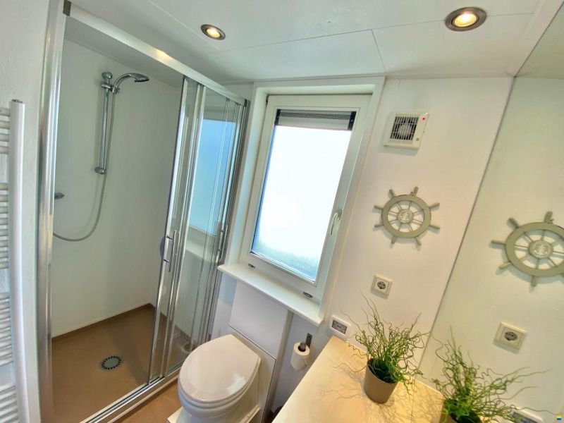 Prins Homeship 1350