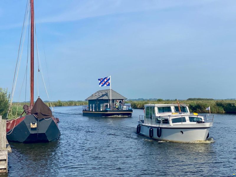 Prins Homeship 1350
