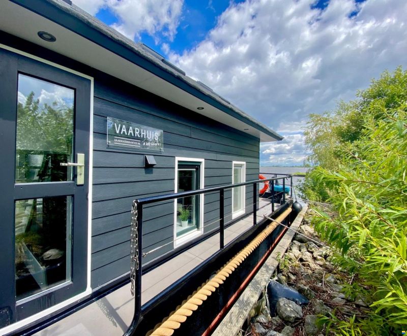 Prins Homeship 1350
