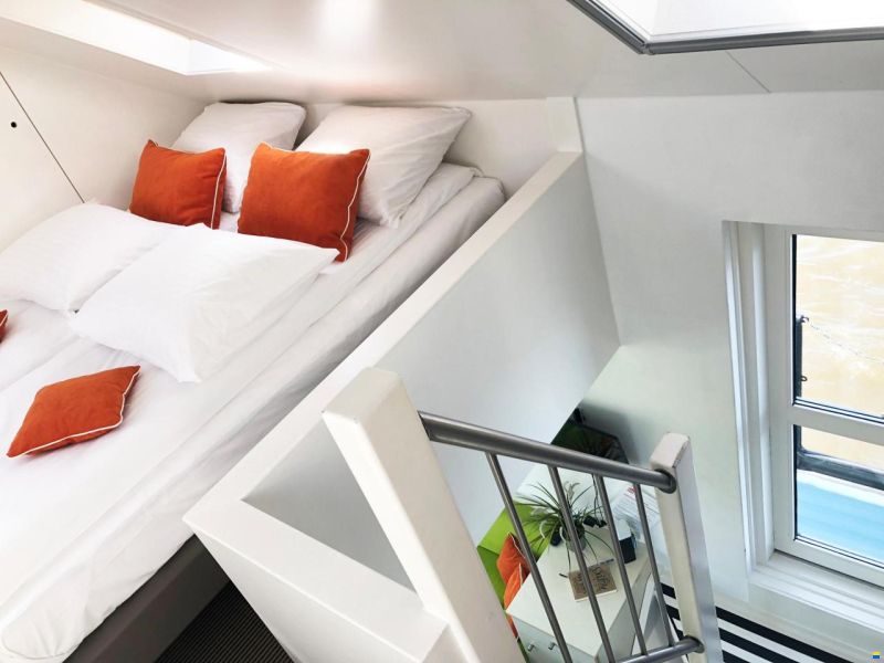 Prins Homeship 1350