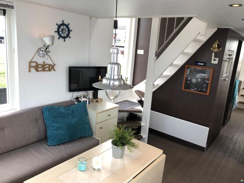 Prins Homeship 1350