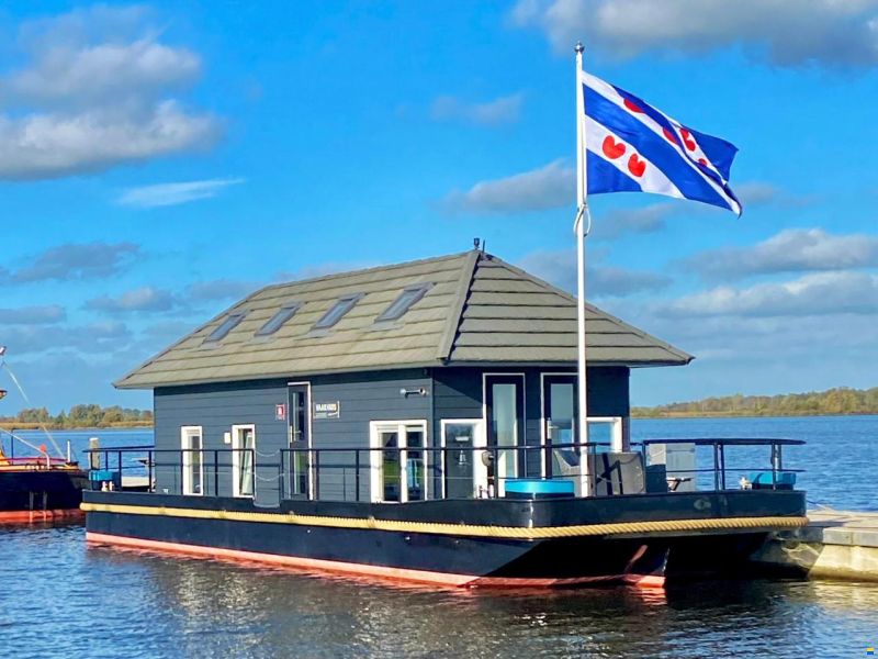 Prins Homeship 1350