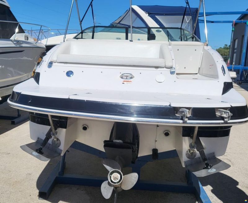 Four Winns S215