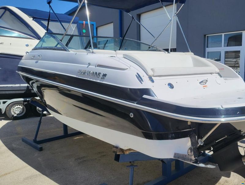 Four Winns S215