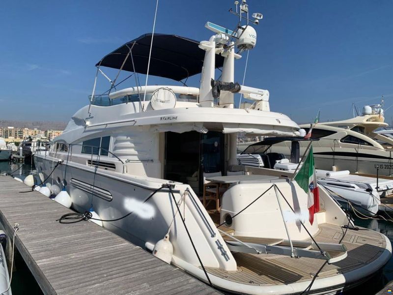 Fairline SQUADRON 62