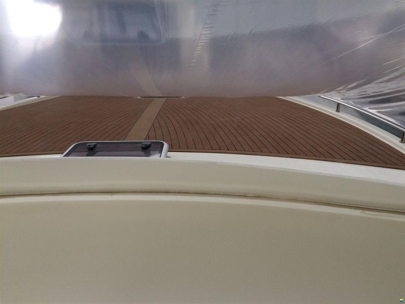 V yacht v 40