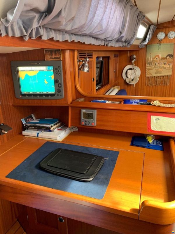 Hallberg-Rassy HR 45