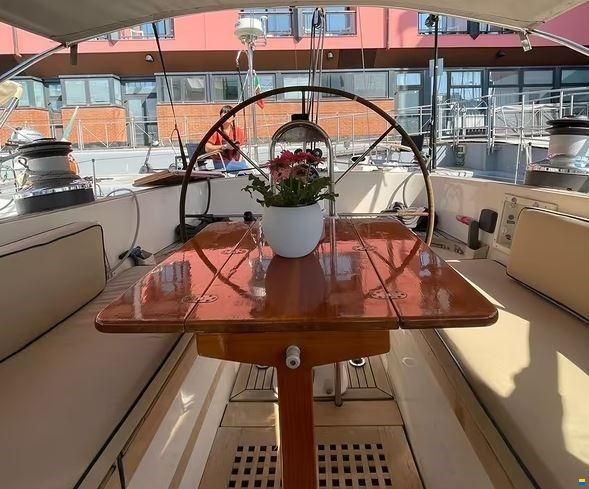 Hallberg-Rassy HR 45