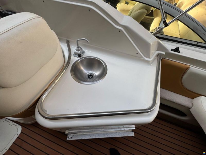 Bayliner 240 XLE Cutter