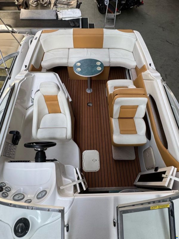 Bayliner 240 XLE Cutter