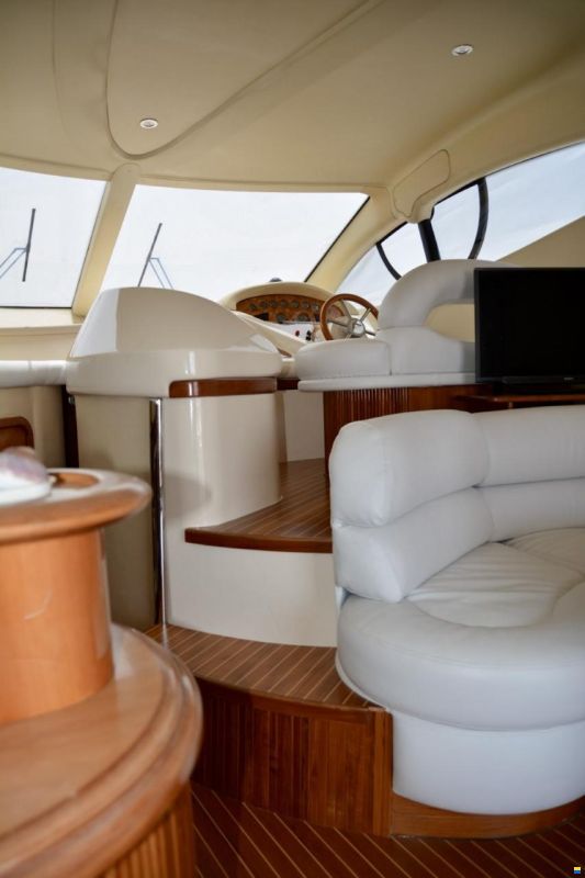 Azimut 46 Fly