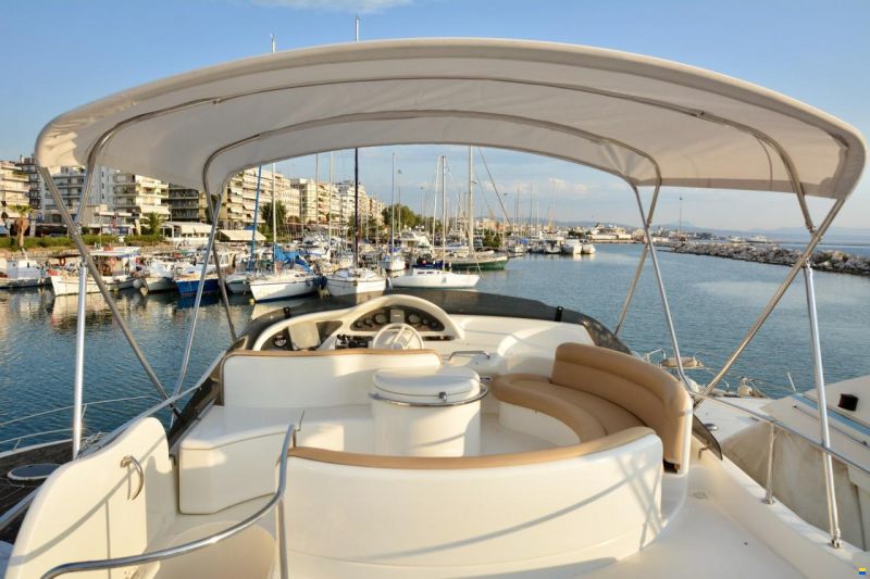 Azimut 46 Fly