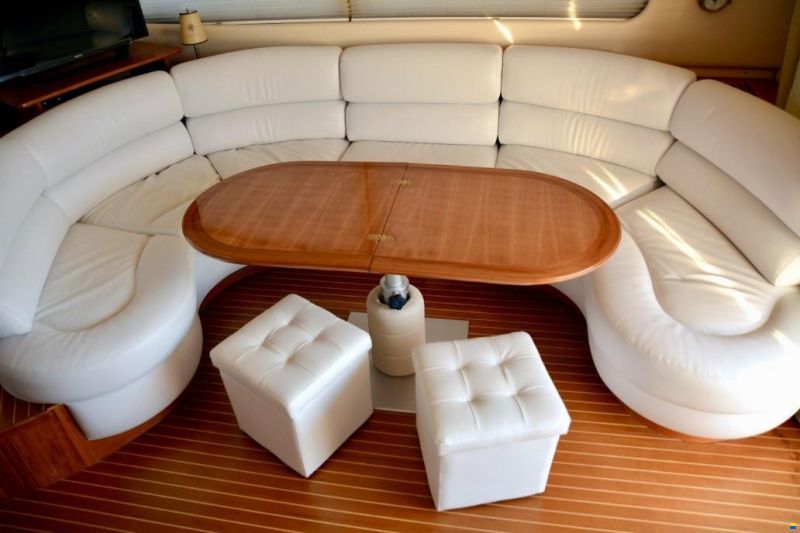 Azimut 46 Fly
