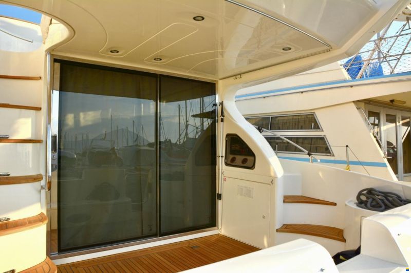 Azimut 46 Fly