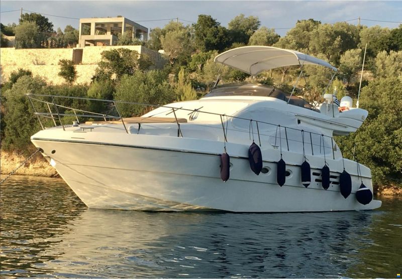 Azimut 46 Fly