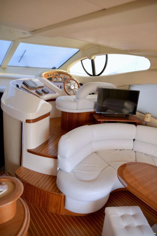 Azimut 46 Fly