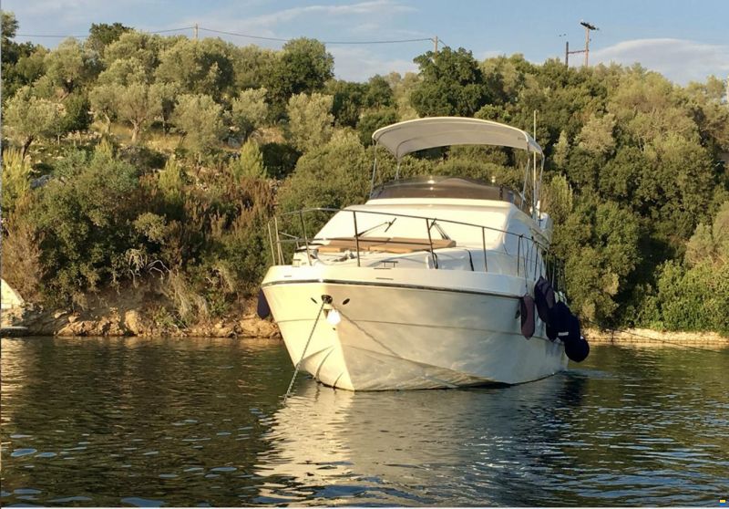 Azimut 46 Fly