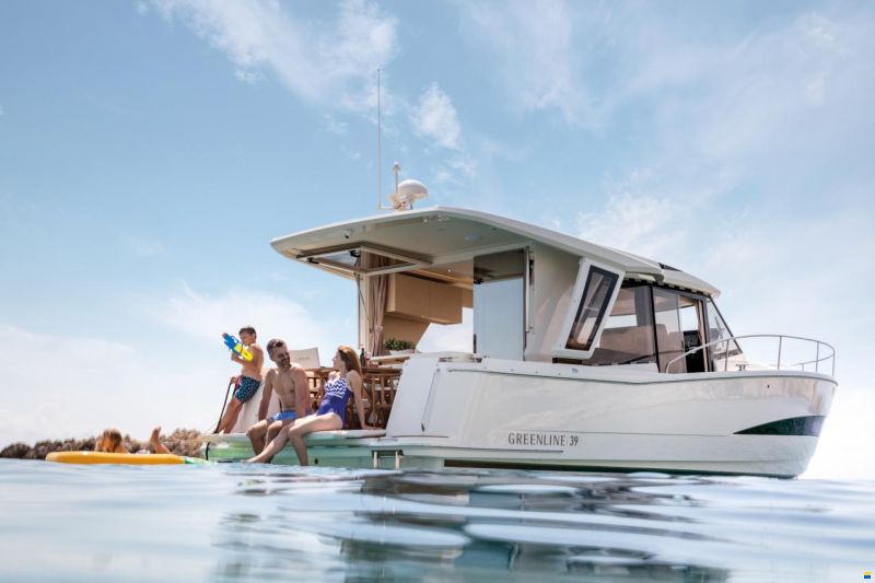 Greenline 39 H-Drive