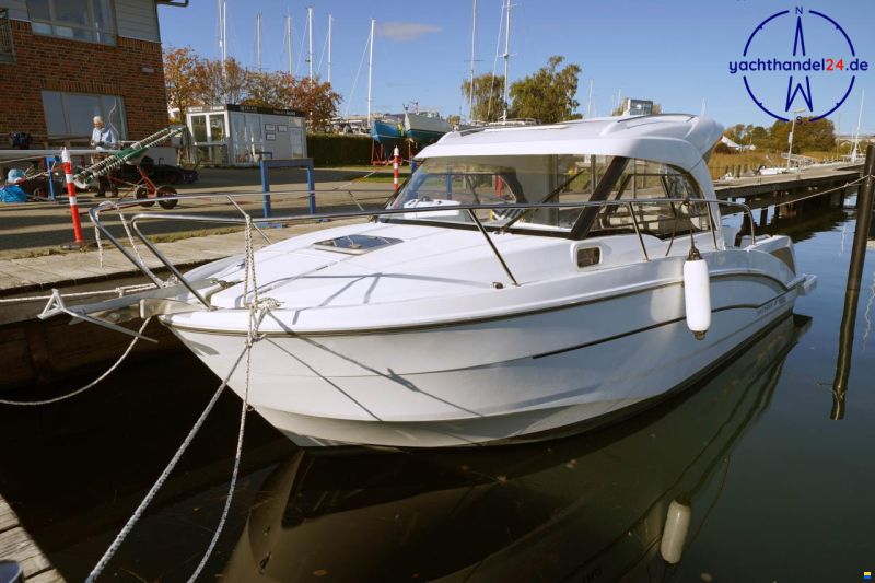 Beneteau Antares 8 OB