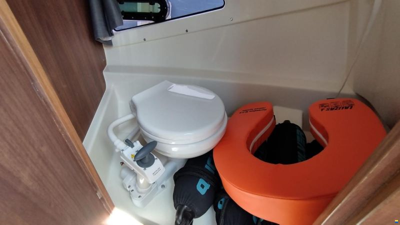 Quicksilver 755 Activ Cruiser