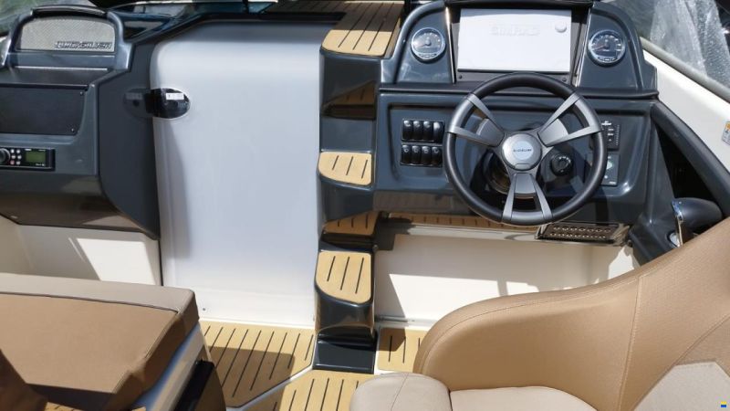 Quicksilver 755 Activ Cruiser