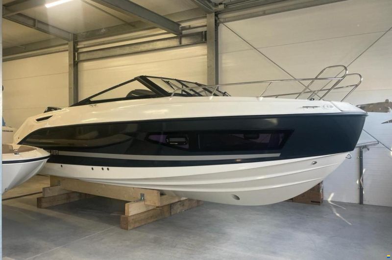 Quicksilver 755 Activ Cruiser