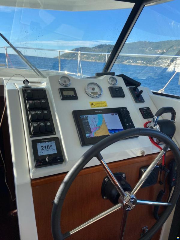 Beneteau Swift Trawler 30 (2017)