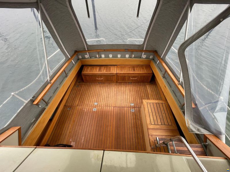 Coronet 32 Wing