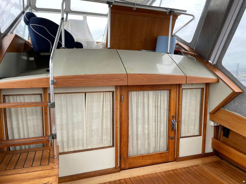 Coronet 32 Wing