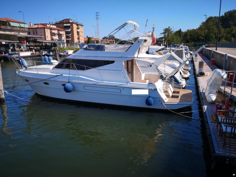 Azimut 35