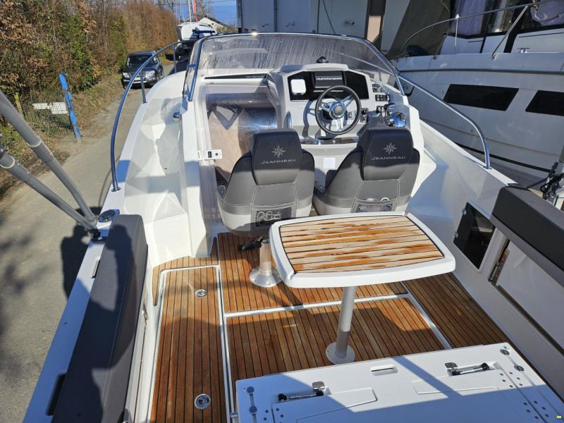 Jeanneau Cap Camarat 7.5 WA