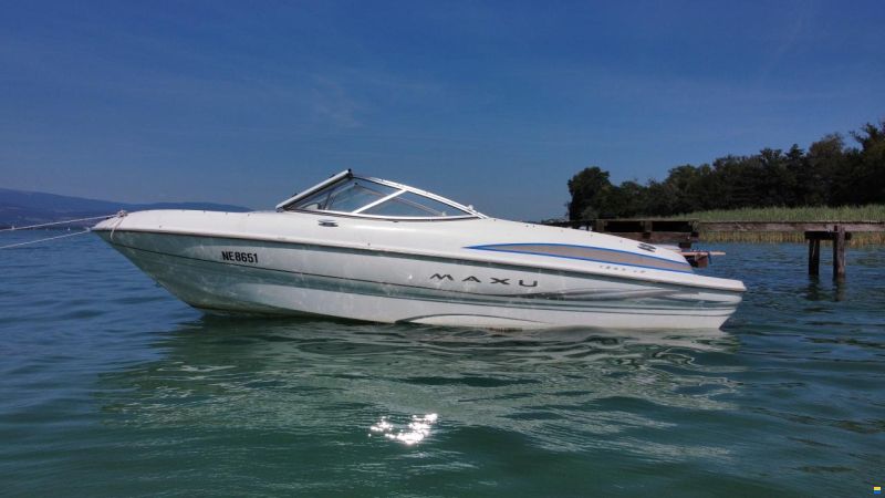 Maxum Runabout