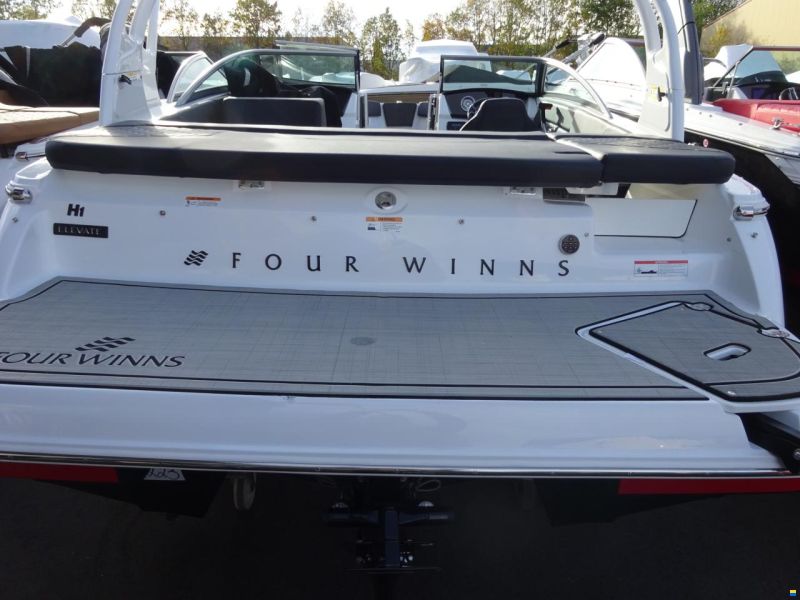 Four Winns H1