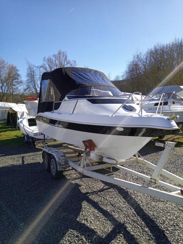 Trident Boats SEARIDER 530 Cabin