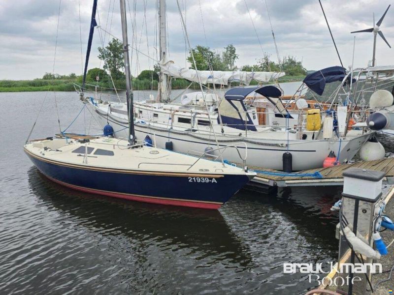 Monark International 806