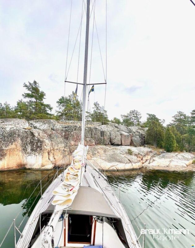 Helmsman 1200