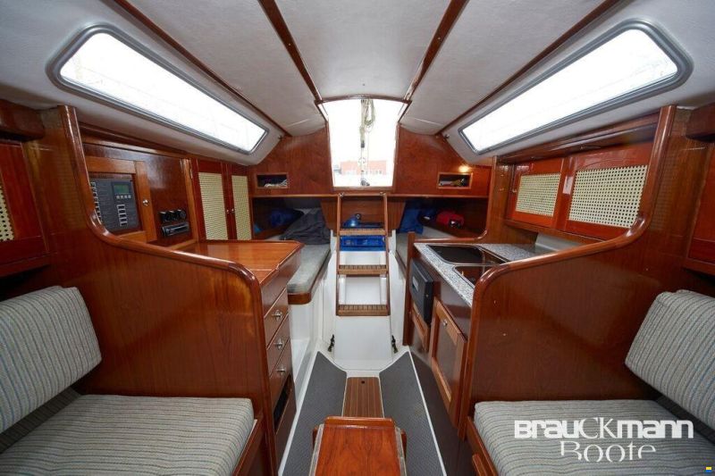 Helmsman 1200