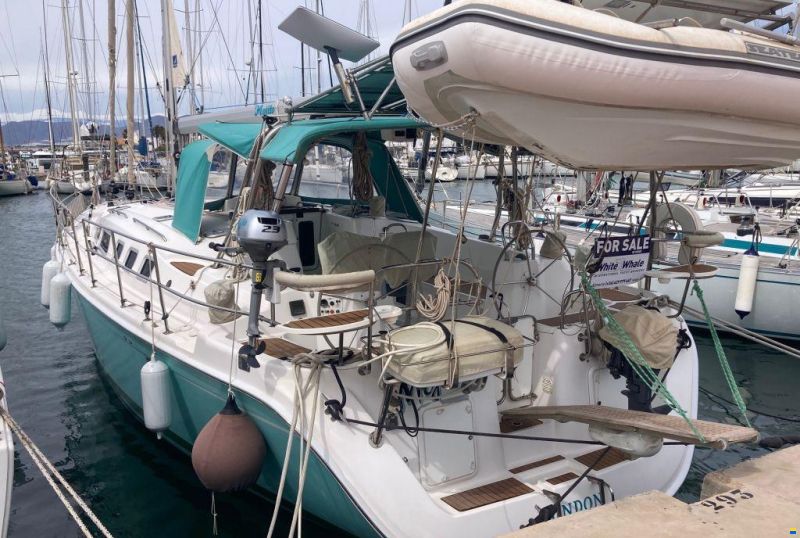 Hunter Marine 49
